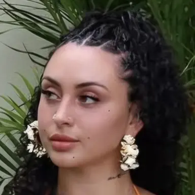 Profile image of Veronica