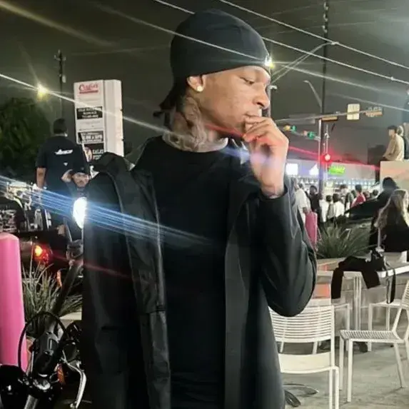 NearKishu9885의 Caleb