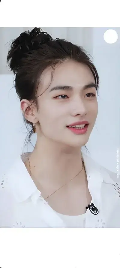 GlazedLeaf1586의 Pick me skz