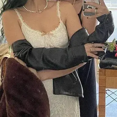 Profile image of Rhea