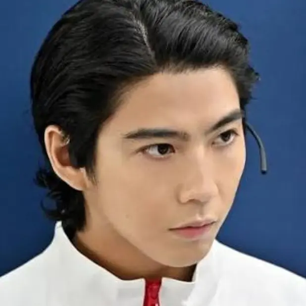 JuicyLane8492의 虐待されたあなたを救った音羽先生達