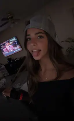 Profile image of Leah