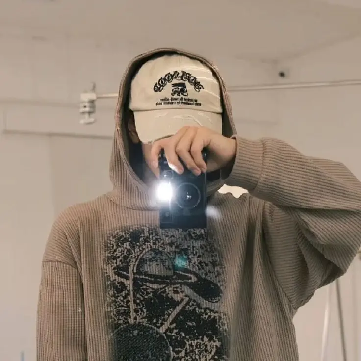 BluntBeago3401의 Popular guy x quiet girl