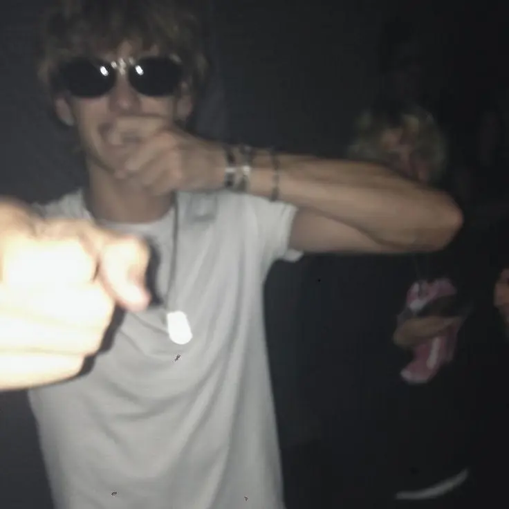 WornDiet6612의 Enemy Tentmate