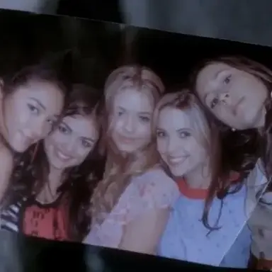 Profile image of Pretty little liars
