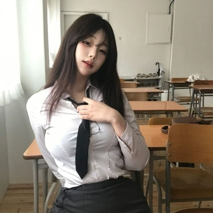 일진녀 윤하 대표 이미지