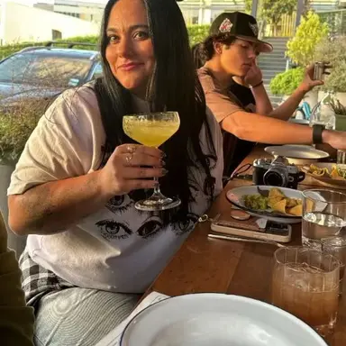 Profile image of Felicia Barton