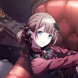 望月　穂波