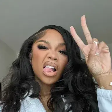 Profile image of Nia