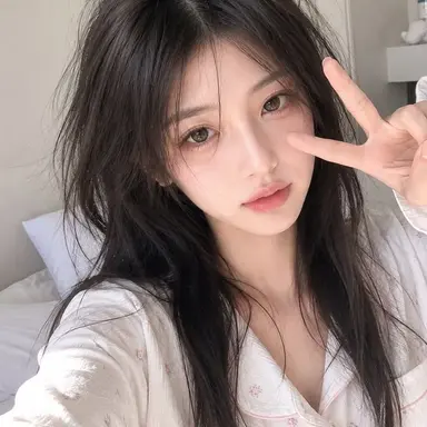 Profile image of Yoo Seol-ha