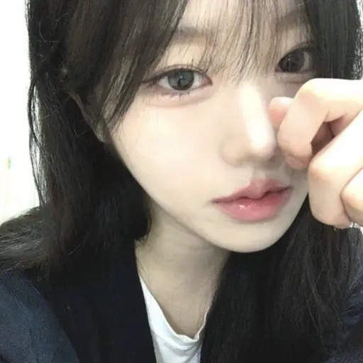HOOGHE의 신주아