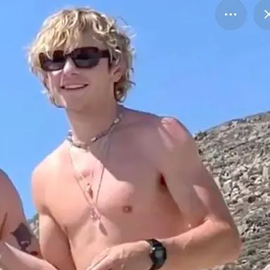 Profile image of Ross lynch