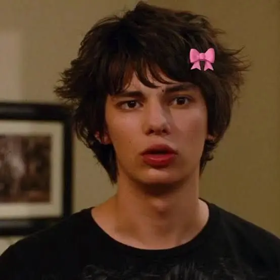 Femboylover100의 Rodrick Heffley