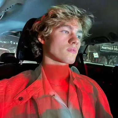 Profile image of Ashton