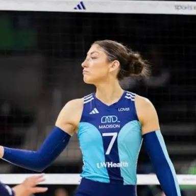 Profile image of Lauren Carlini