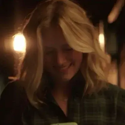 PettyHero3198의 Guinevere Beck