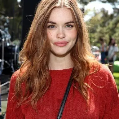 Profile image of Holland Roden