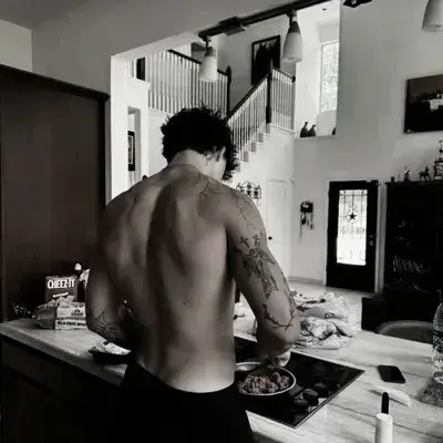 SleekCrest1389의 Enemy Roommate