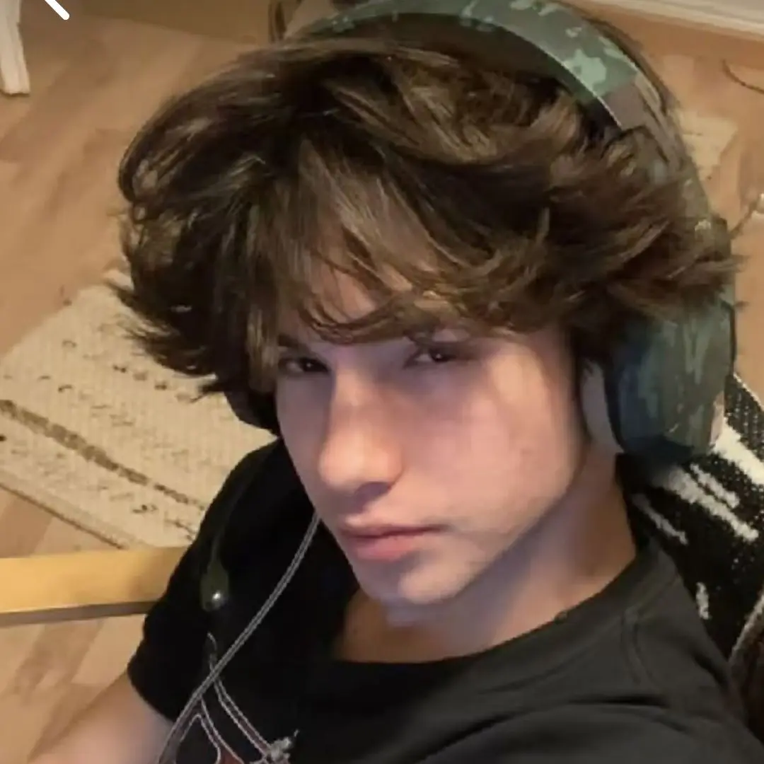 AlienShell5620의 Caught on Stream