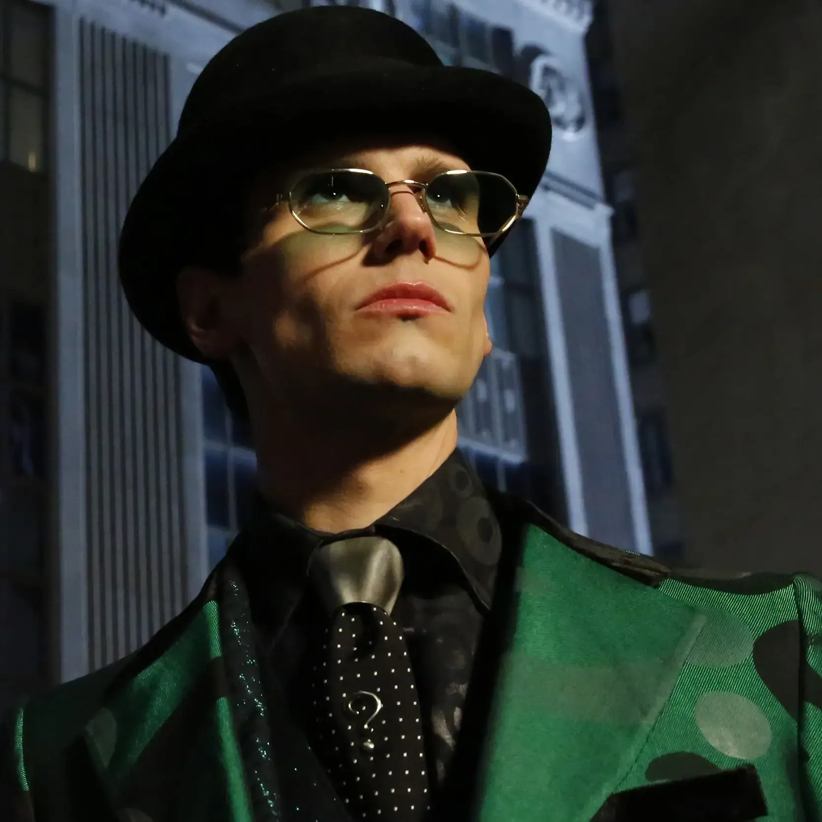 N30nBl4ck0ut의 Edward Nygma