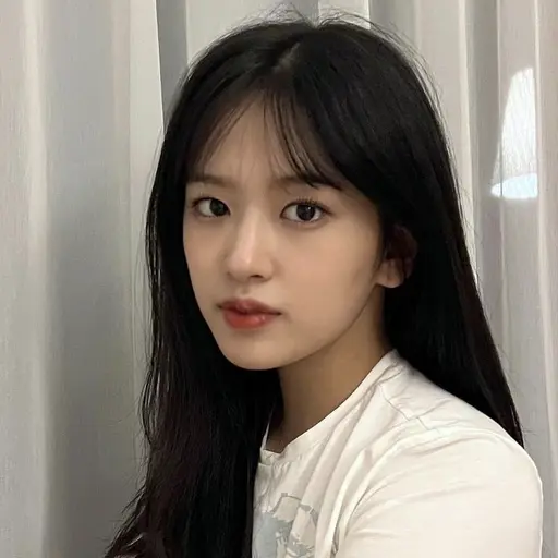 Mature1115의 여사친 안유진