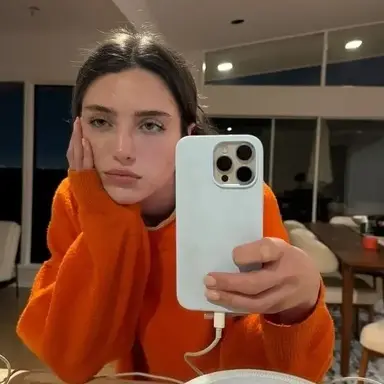 Profile image of Chloe Vance