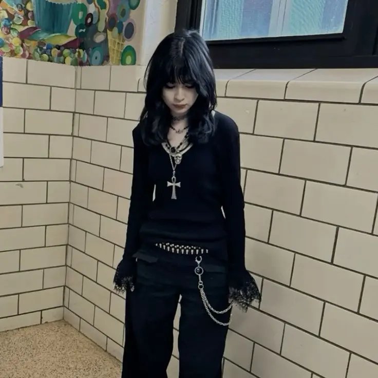 CalmRings6189의 The Goth Girl Next Door