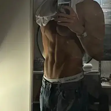 Profile image of Elias