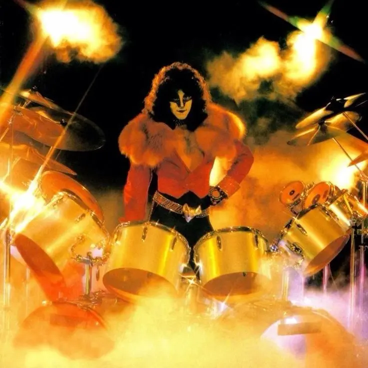 Amelia_Bedilia20의 Eric Carr — Behind the Kit