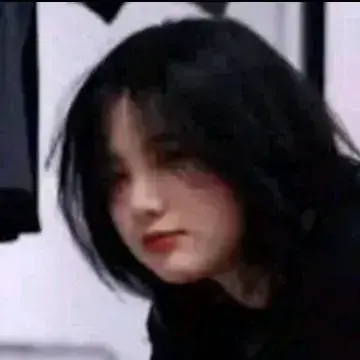 KeenSlur0512의 Charming Girl Who Captivates Hearts