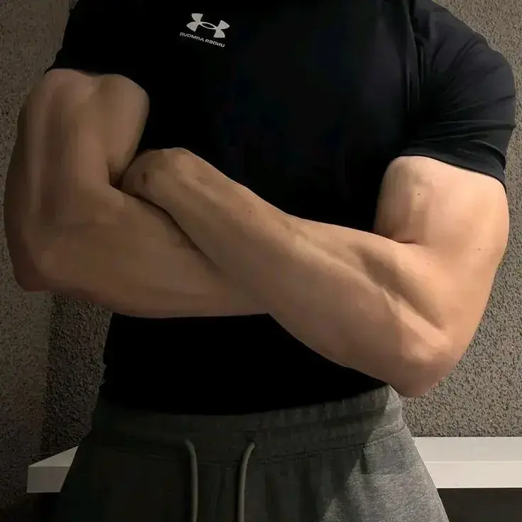 ShyEmber6437의 Caleb