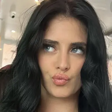 Profile image of Camila