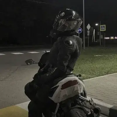 FluidCrab8179의 Biker Boyfriend