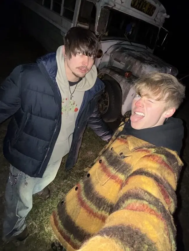 DeadnGone47의 Sam and Colby