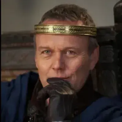 SilkyBeads2709의 Uther pendragon