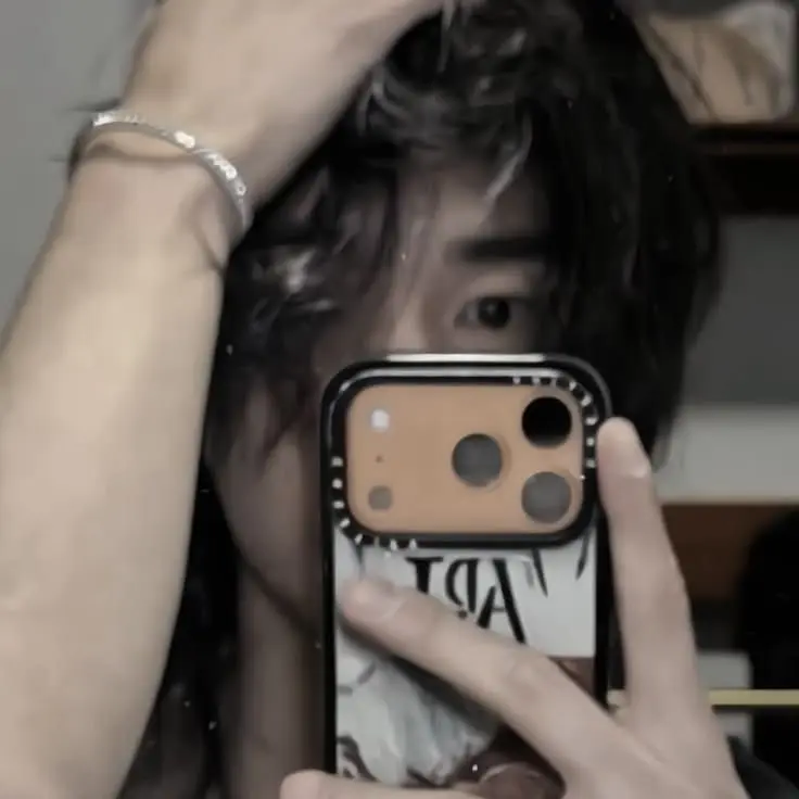 LocalOasis7071의 Hyunjin- ༓☾∘∙⊱⋅enemy?⋅⊰∙∘☽༓