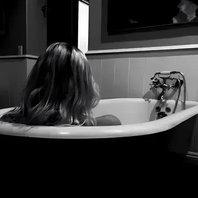 PoshBrisk2557의 Arranged Marriage