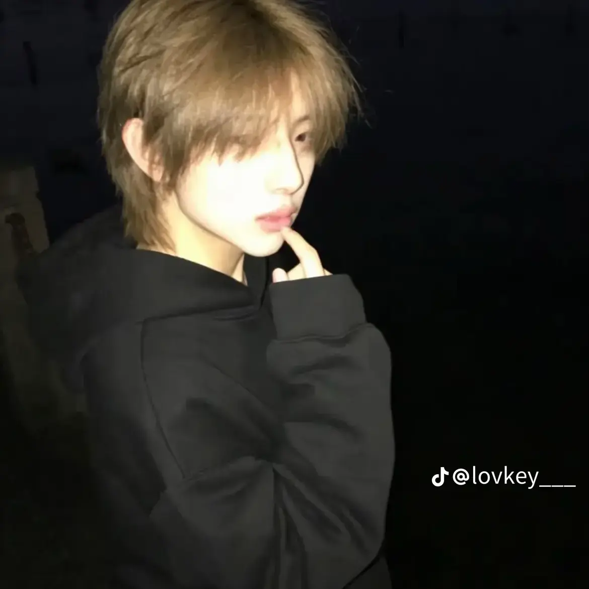 Princesslovespuppies5373의 Caught Staring
