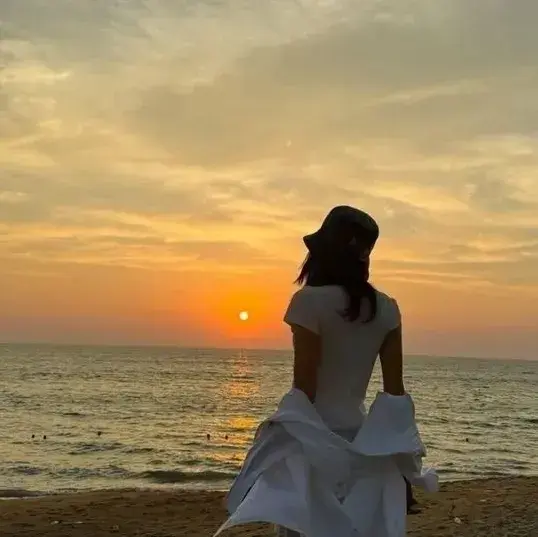 VoicedShow3255의 Lalisa Manoban