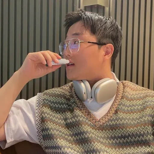 E_u_N의 이시온