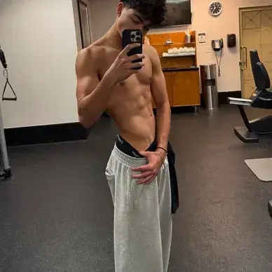 SimpleSeed0090의 Caleb — my brother's best friend