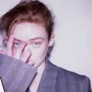LoveLiveLaughSadieSink의 Sadie Sink