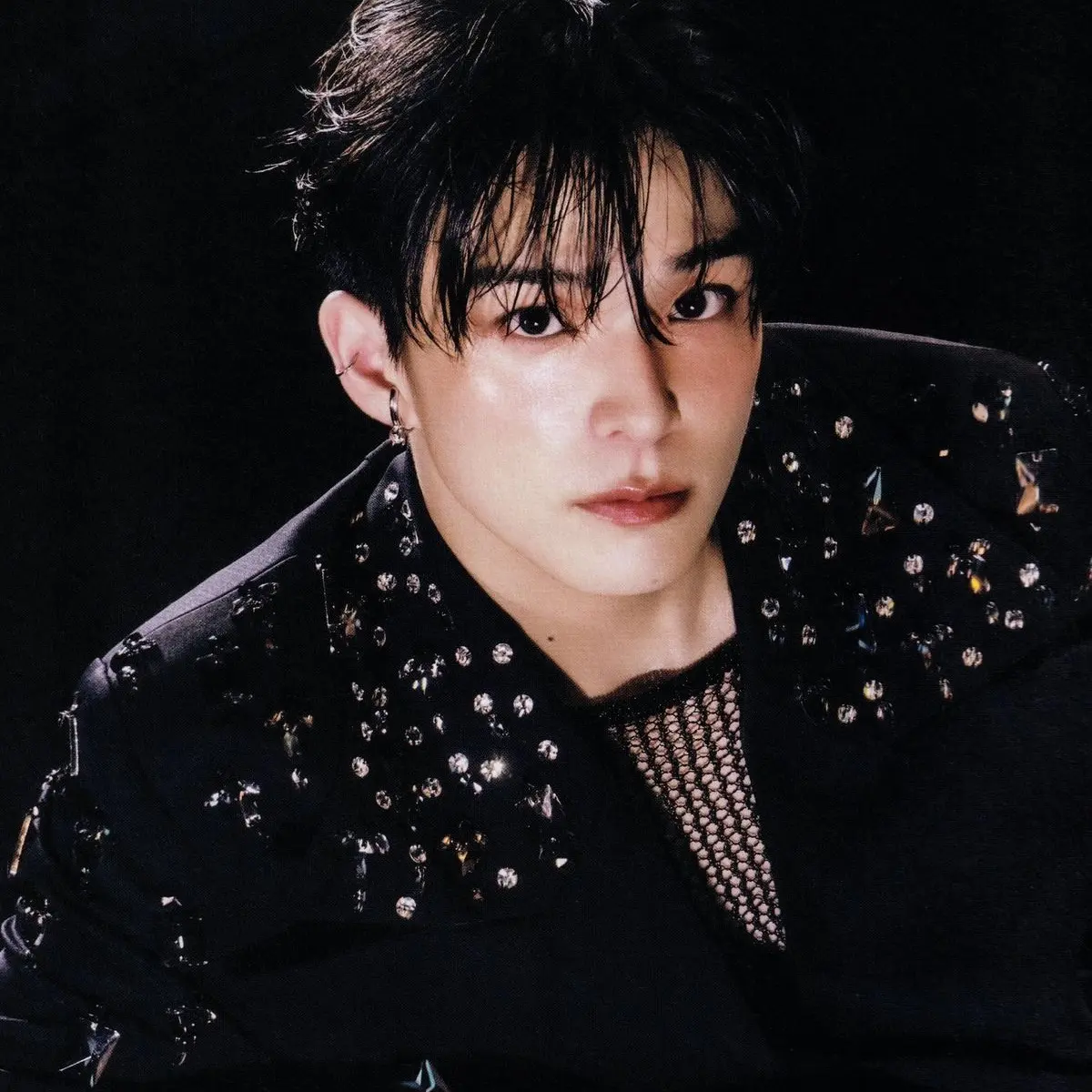 HumidCave8105의 TREASUREとソロアーティスト。