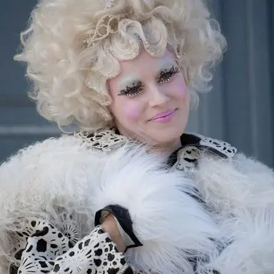 Profile image of Effie