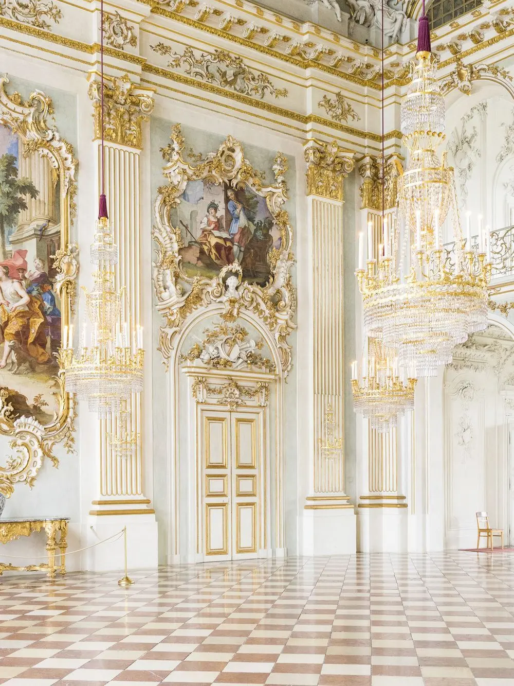 R.k_2j3j의 社交界