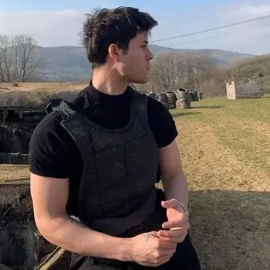 Profile image of Ryhs