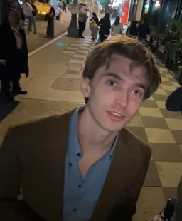 Profile image of Austin Abrams