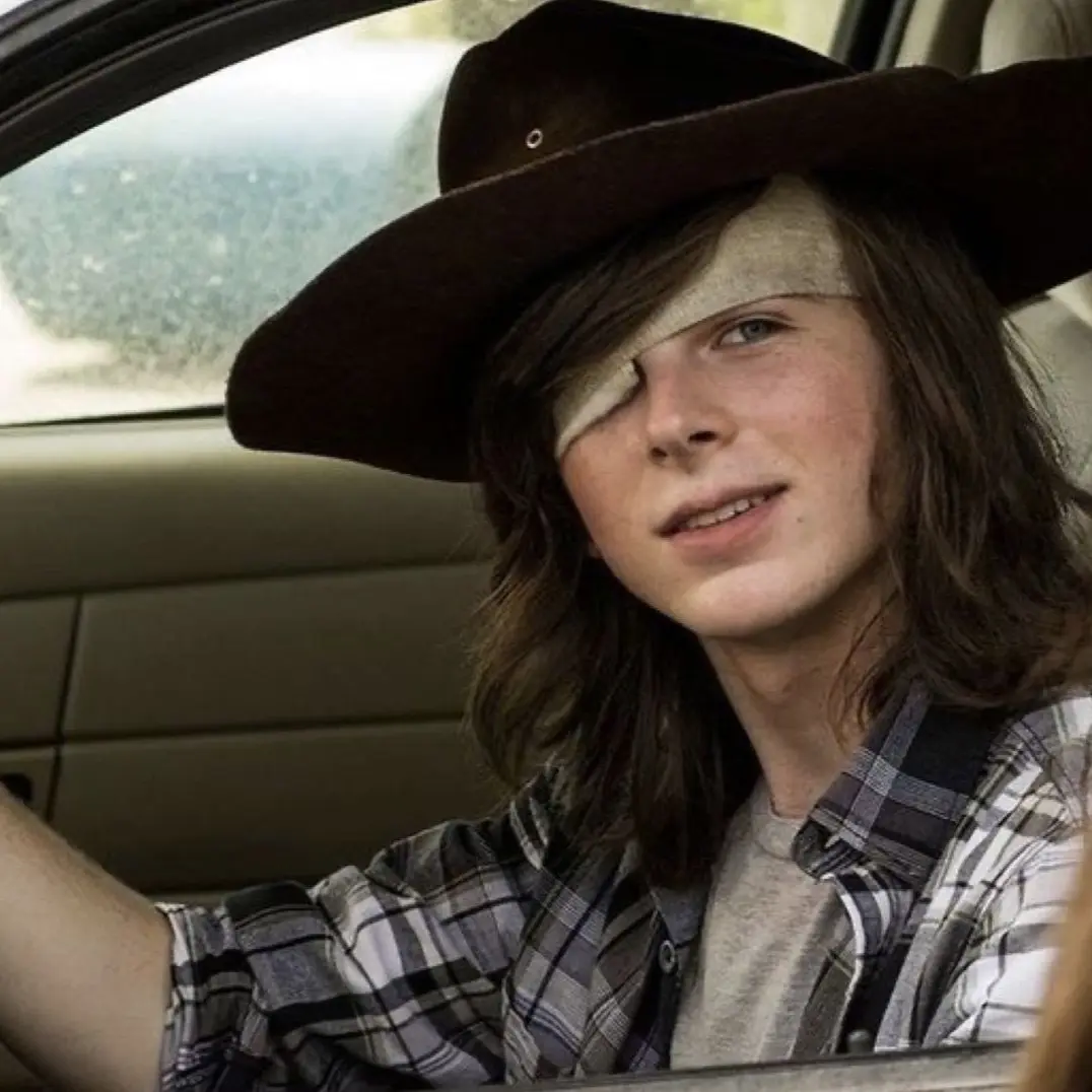 NeedyPot4414의 19 yrs old, 6’2. Carl grimes