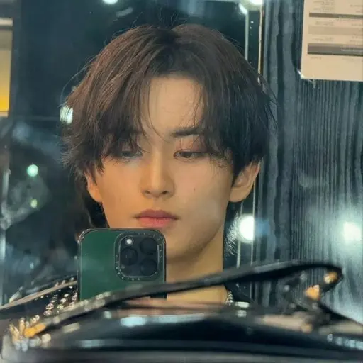 CleverDull6228의 이민형