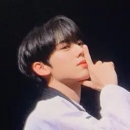 BoneGlobe9056의 한유진